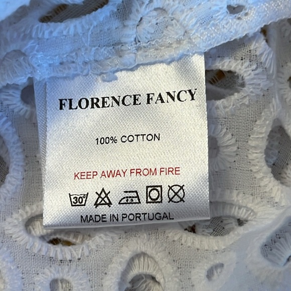 NWT FLORENCE FANCY Cold Shoulder White Eyelet Beach Dress - Picture 10 of 10